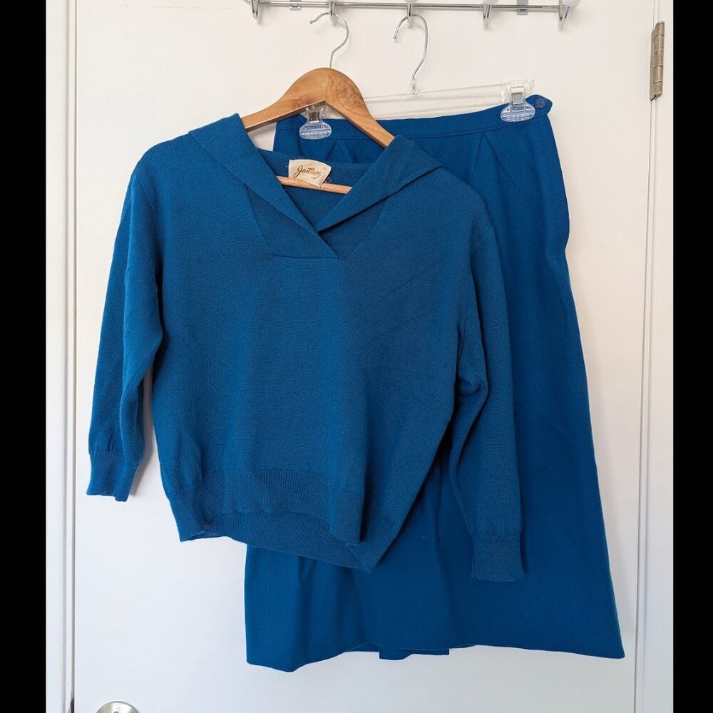 Vintage Jantzen wool sweater and skirt set, size small